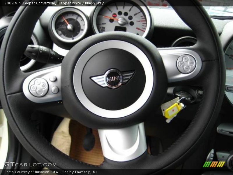 Pepper White / Black/Grey 2009 Mini Cooper Convertible