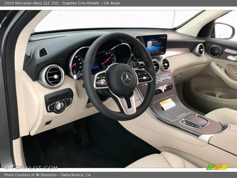 Graphite Grey Metallic / Silk Beige 2020 Mercedes-Benz GLC 300