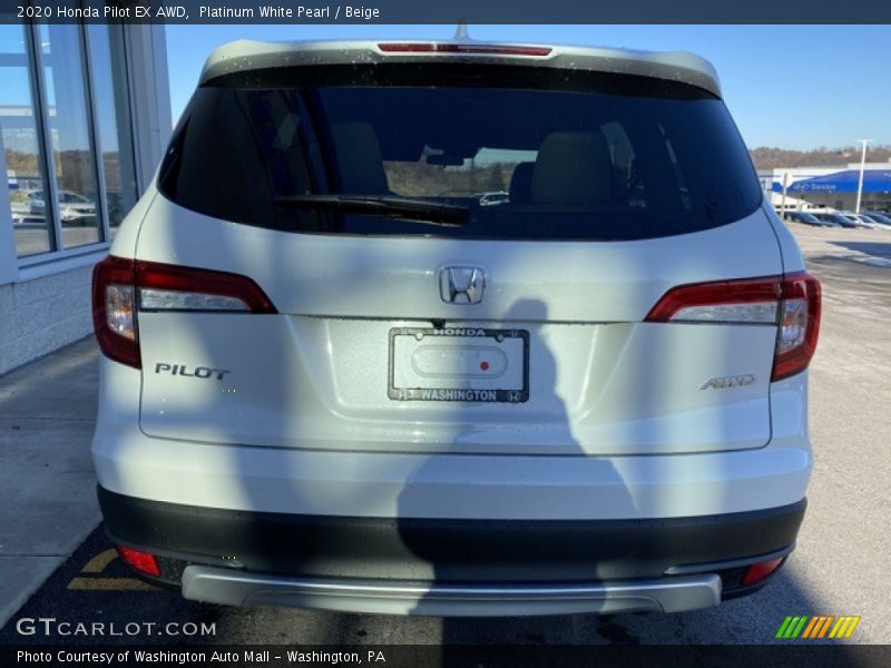 Platinum White Pearl / Beige 2020 Honda Pilot EX AWD