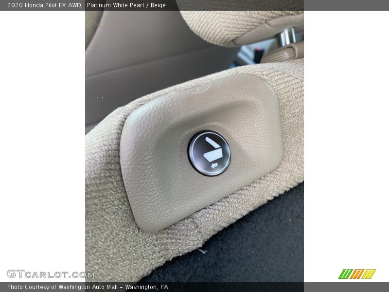 Platinum White Pearl / Beige 2020 Honda Pilot EX AWD