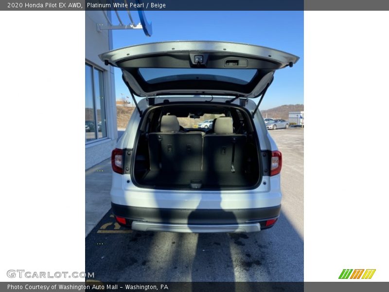 Platinum White Pearl / Beige 2020 Honda Pilot EX AWD