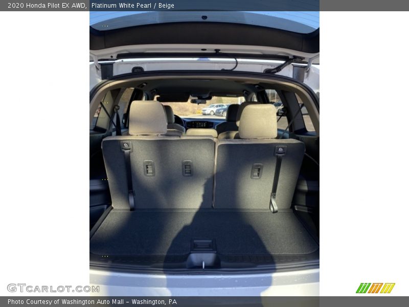 Platinum White Pearl / Beige 2020 Honda Pilot EX AWD