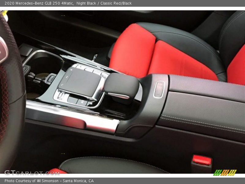 Controls of 2020 GLB 250 4Matic