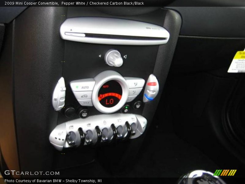 Pepper White / Checkered Carbon Black/Black 2009 Mini Cooper Convertible