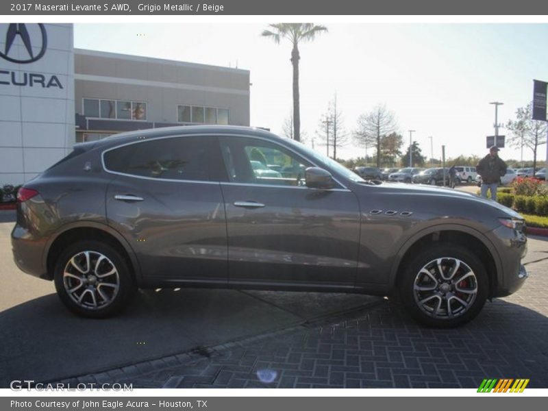 Grigio Metallic / Beige 2017 Maserati Levante S AWD