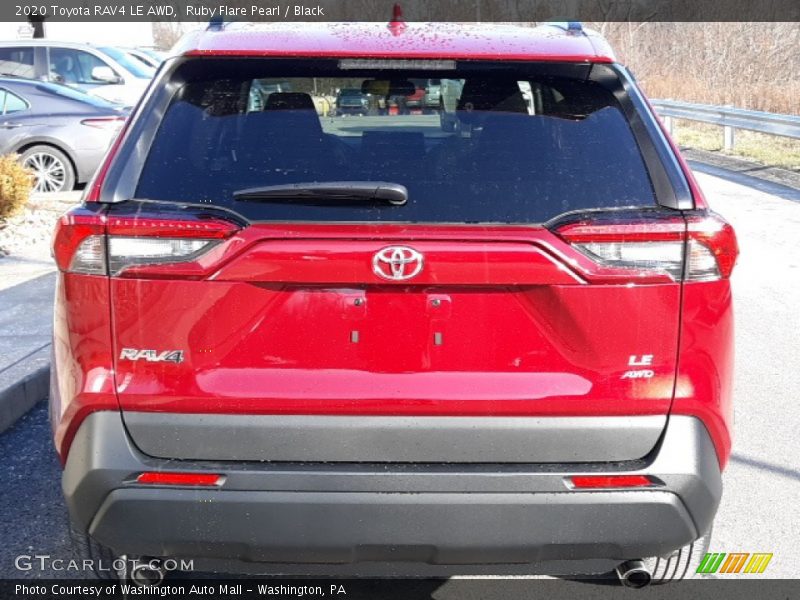 Ruby Flare Pearl / Black 2020 Toyota RAV4 LE AWD