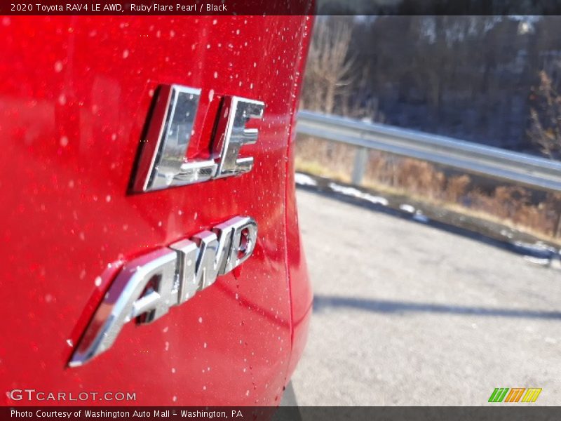 Ruby Flare Pearl / Black 2020 Toyota RAV4 LE AWD