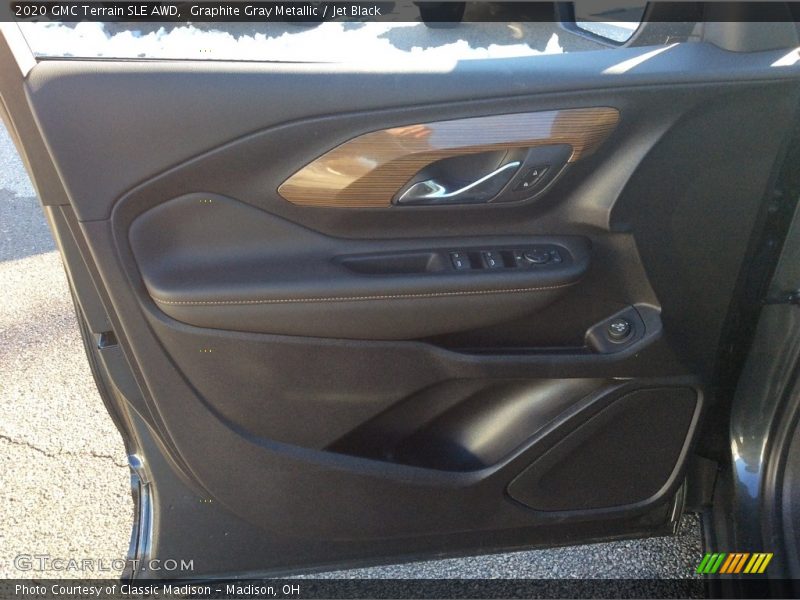 Graphite Gray Metallic / Jet Black 2020 GMC Terrain SLE AWD