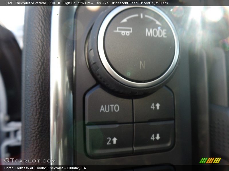 Iridescent Pearl Tricoat / Jet Black 2020 Chevrolet Silverado 2500HD High Country Crew Cab 4x4