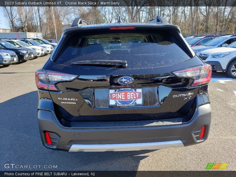 Crystal Black Silica / Warm Ivory 2020 Subaru Outback Limited XT