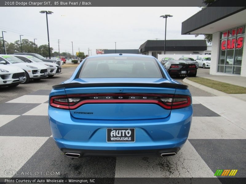 B5 Blue Pearl / Black 2018 Dodge Charger SXT