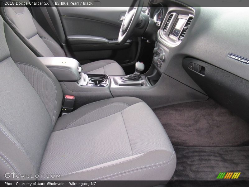B5 Blue Pearl / Black 2018 Dodge Charger SXT