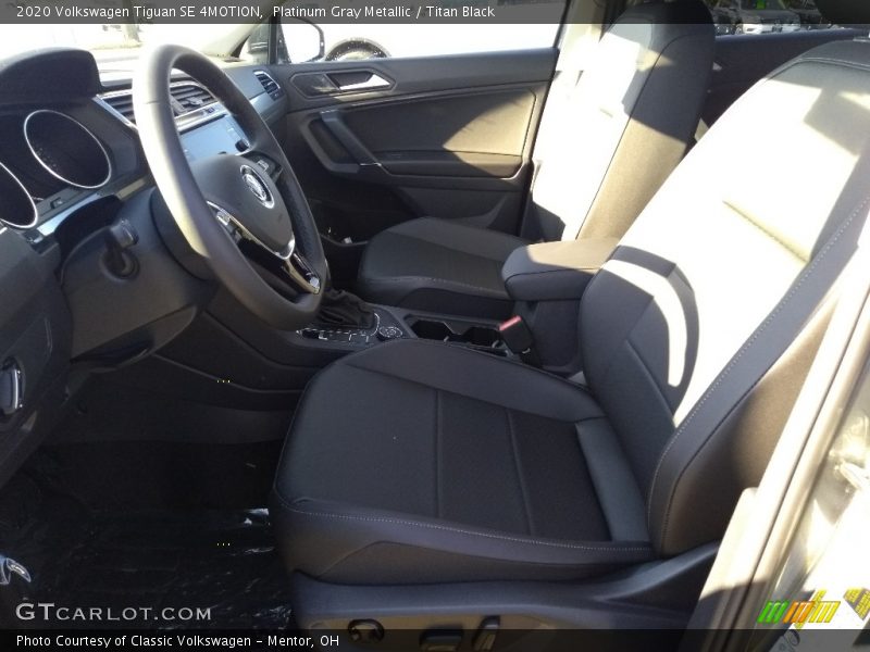 Platinum Gray Metallic / Titan Black 2020 Volkswagen Tiguan SE 4MOTION