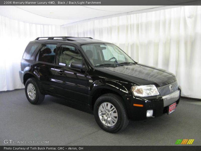 Black / Black/Light Parchment 2006 Mercury Mariner Luxury 4WD