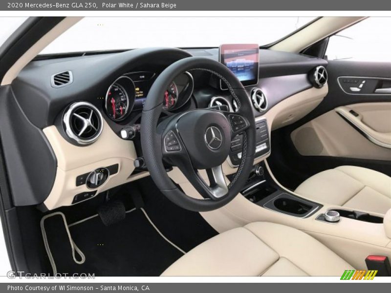 Polar White / Sahara Beige 2020 Mercedes-Benz GLA 250