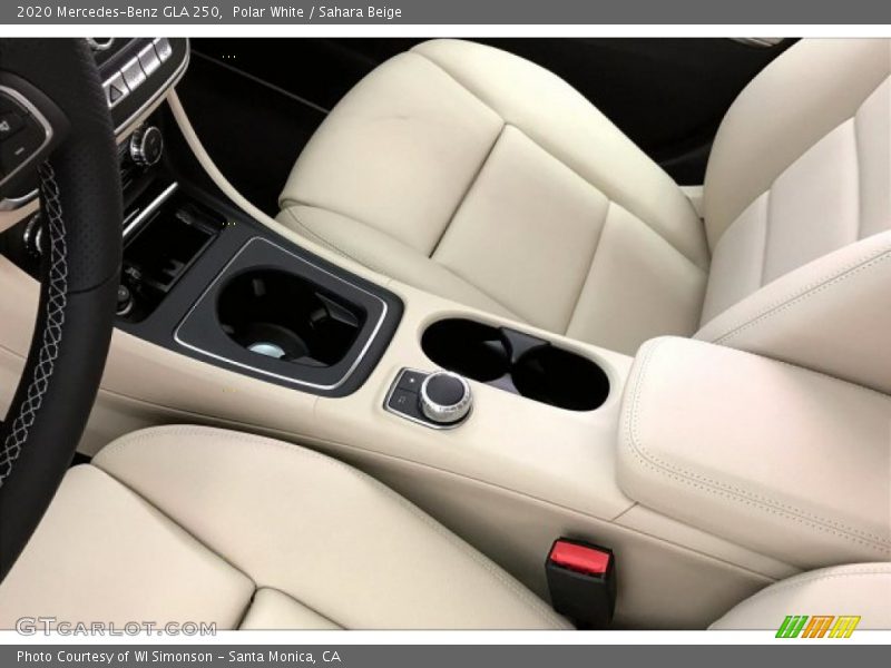 Polar White / Sahara Beige 2020 Mercedes-Benz GLA 250