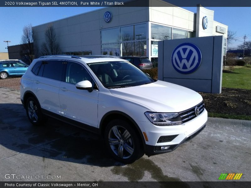 Pure White / Titan Black 2020 Volkswagen Tiguan SEL 4MOTION