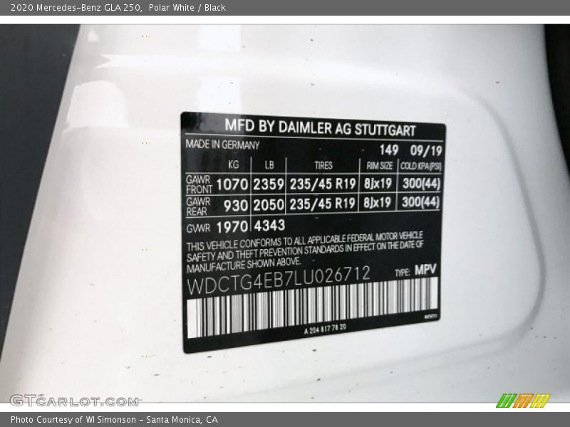 Polar White / Black 2020 Mercedes-Benz GLA 250