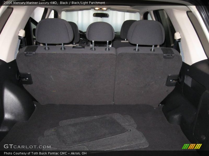 Black / Black/Light Parchment 2006 Mercury Mariner Luxury 4WD