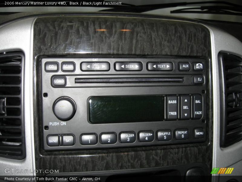 Black / Black/Light Parchment 2006 Mercury Mariner Luxury 4WD