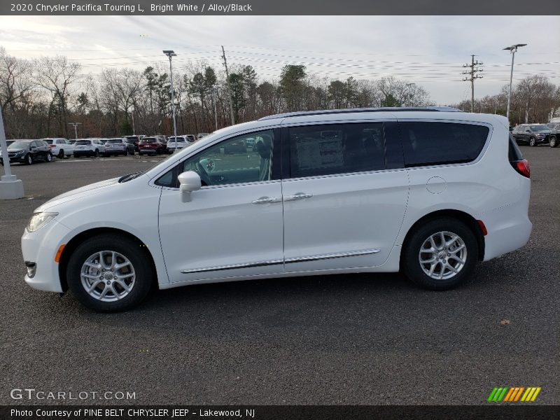 Bright White / Alloy/Black 2020 Chrysler Pacifica Touring L