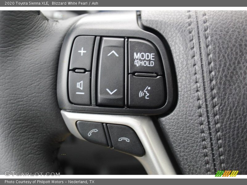 Blizzard White Pearl / Ash 2020 Toyota Sienna XLE