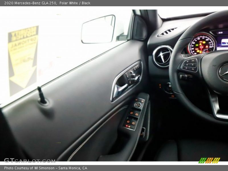 Polar White / Black 2020 Mercedes-Benz GLA 250
