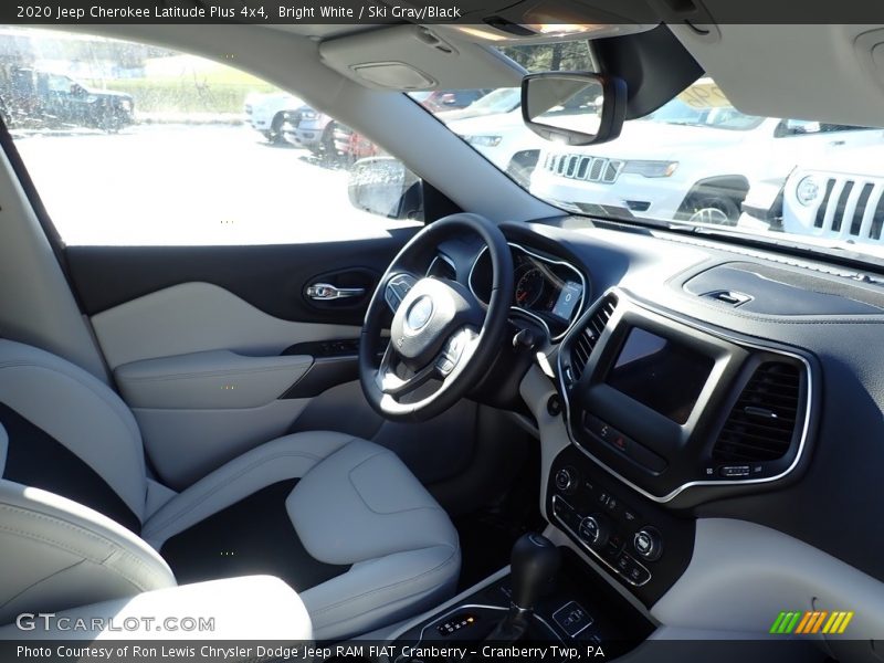 Bright White / Ski Gray/Black 2020 Jeep Cherokee Latitude Plus 4x4