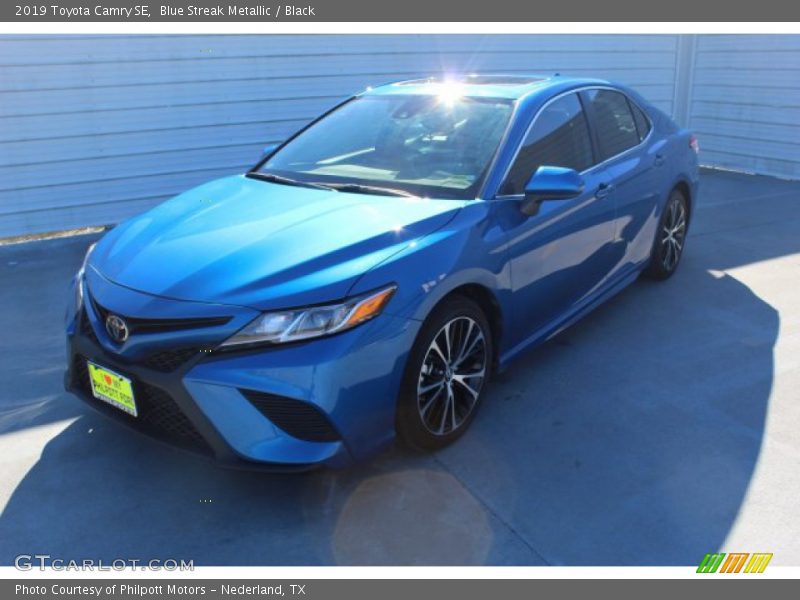 Blue Streak Metallic / Black 2019 Toyota Camry SE