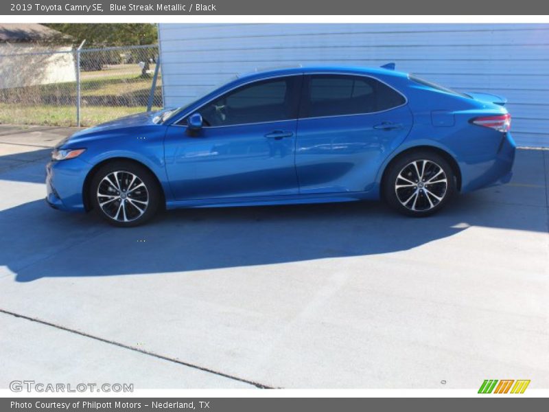 Blue Streak Metallic / Black 2019 Toyota Camry SE