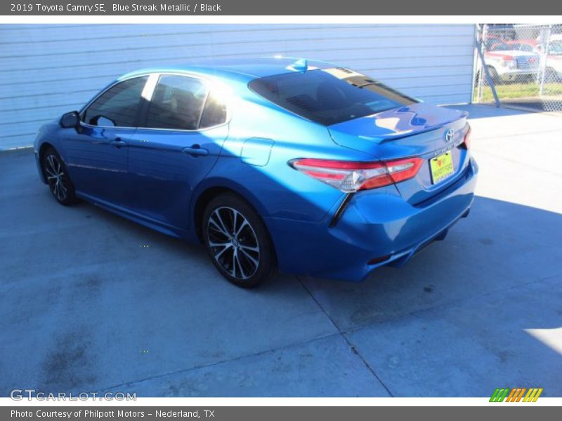 Blue Streak Metallic / Black 2019 Toyota Camry SE