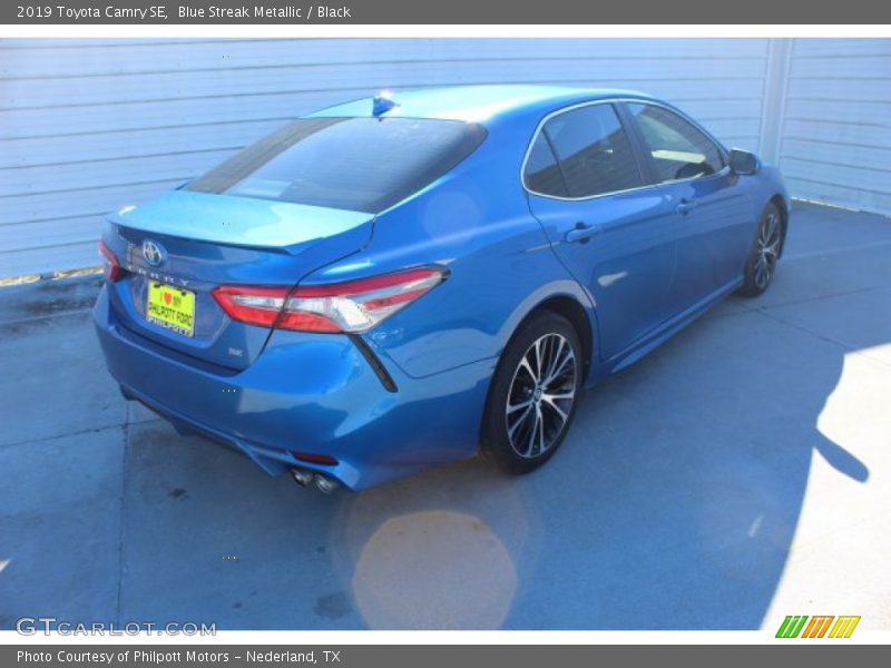 Blue Streak Metallic / Black 2019 Toyota Camry SE