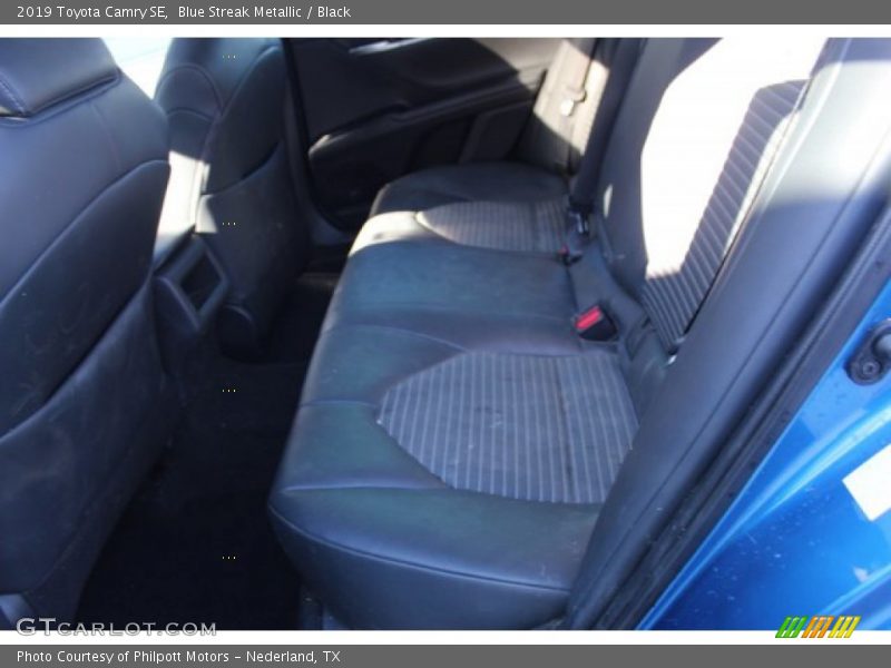 Blue Streak Metallic / Black 2019 Toyota Camry SE