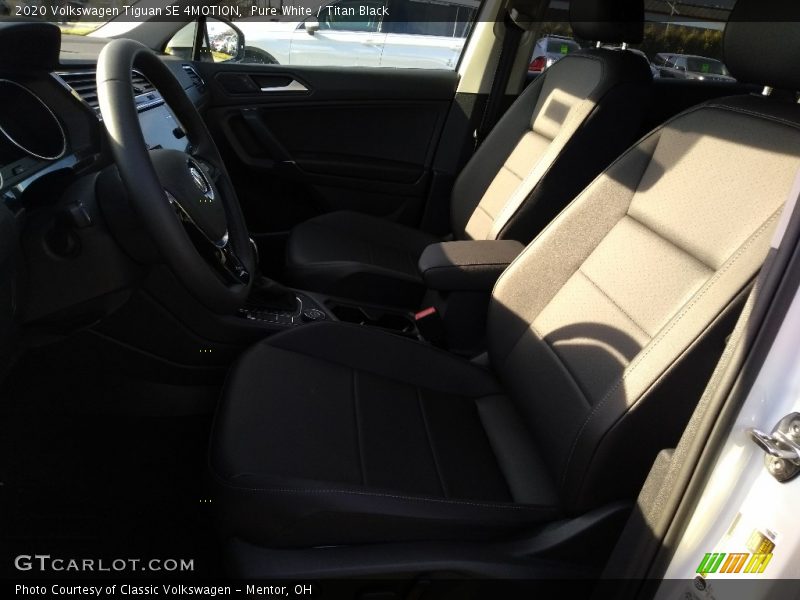 Pure White / Titan Black 2020 Volkswagen Tiguan SE 4MOTION