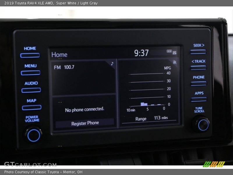 Super White / Light Gray 2019 Toyota RAV4 XLE AWD