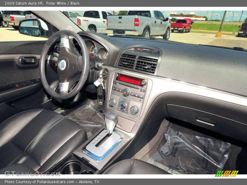 Polar White / Black 2009 Saturn Aura XR