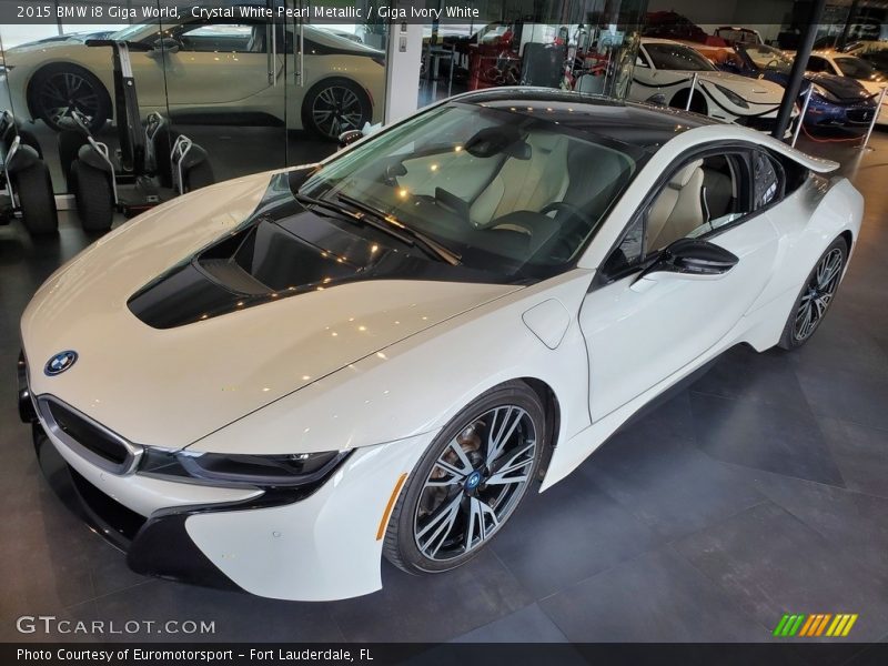 Crystal White Pearl Metallic / Giga Ivory White 2015 BMW i8 Giga World