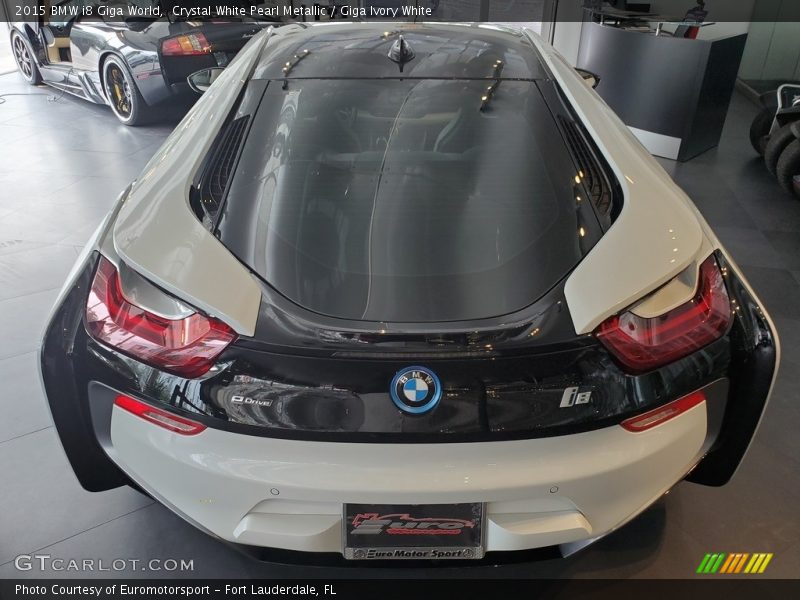Crystal White Pearl Metallic / Giga Ivory White 2015 BMW i8 Giga World