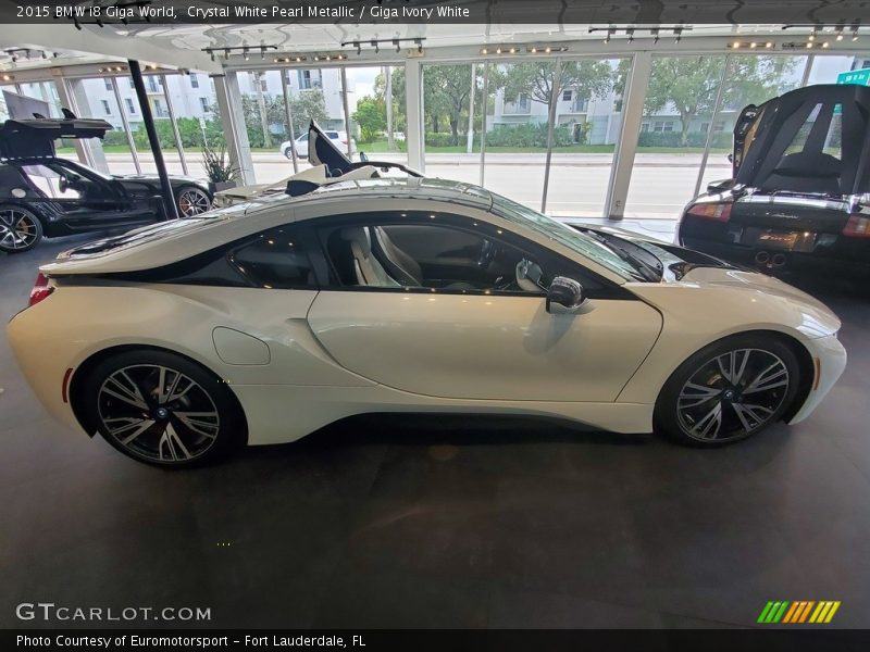 Crystal White Pearl Metallic / Giga Ivory White 2015 BMW i8 Giga World