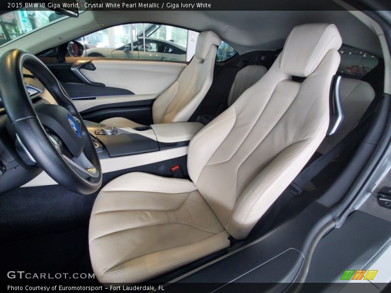 Crystal White Pearl Metallic / Giga Ivory White 2015 BMW i8 Giga World
