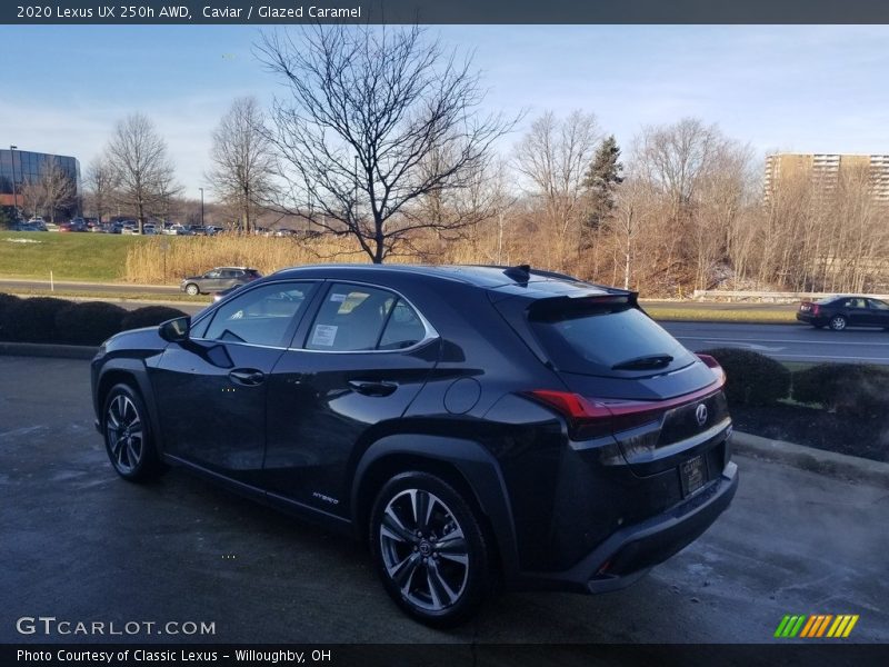 Caviar / Glazed Caramel 2020 Lexus UX 250h AWD