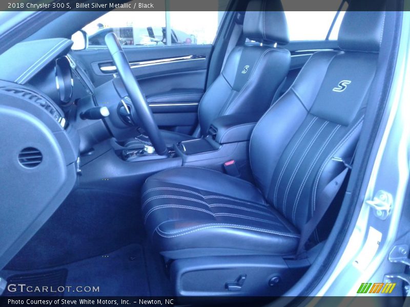 Front Seat of 2018 300 S