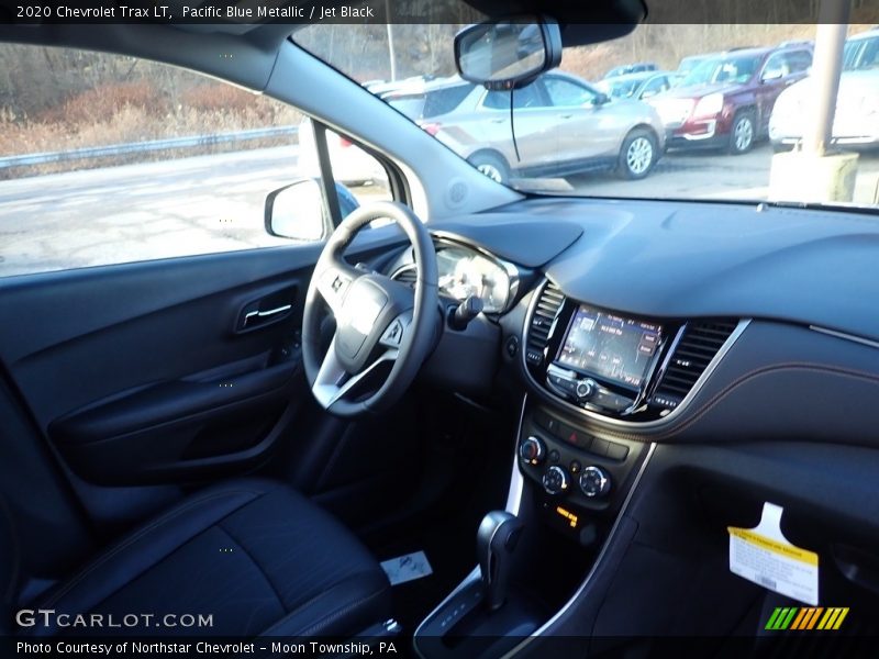 Pacific Blue Metallic / Jet Black 2020 Chevrolet Trax LT