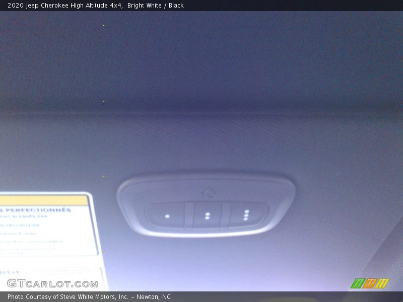 Bright White / Black 2020 Jeep Cherokee High Altitude 4x4