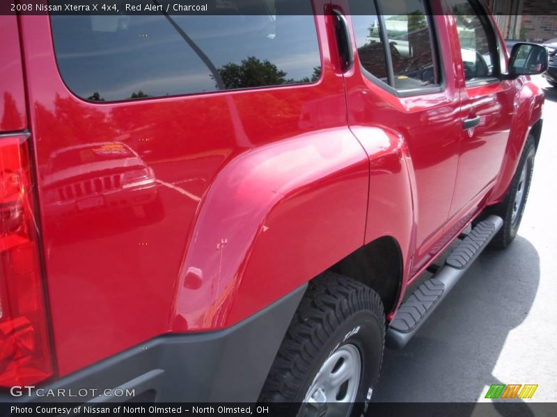 Red Alert / Charcoal 2008 Nissan Xterra X 4x4
