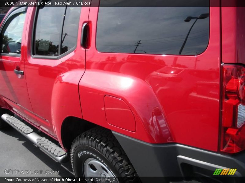 Red Alert / Charcoal 2008 Nissan Xterra X 4x4