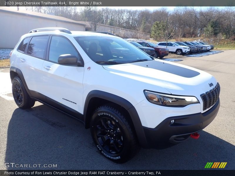 Bright White / Black 2020 Jeep Cherokee Trailhawk 4x4