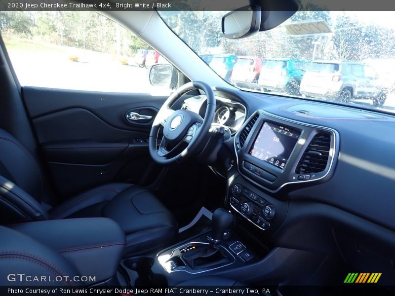 Bright White / Black 2020 Jeep Cherokee Trailhawk 4x4