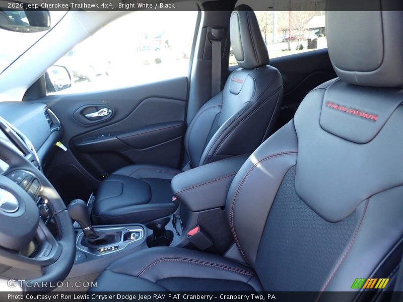 Bright White / Black 2020 Jeep Cherokee Trailhawk 4x4