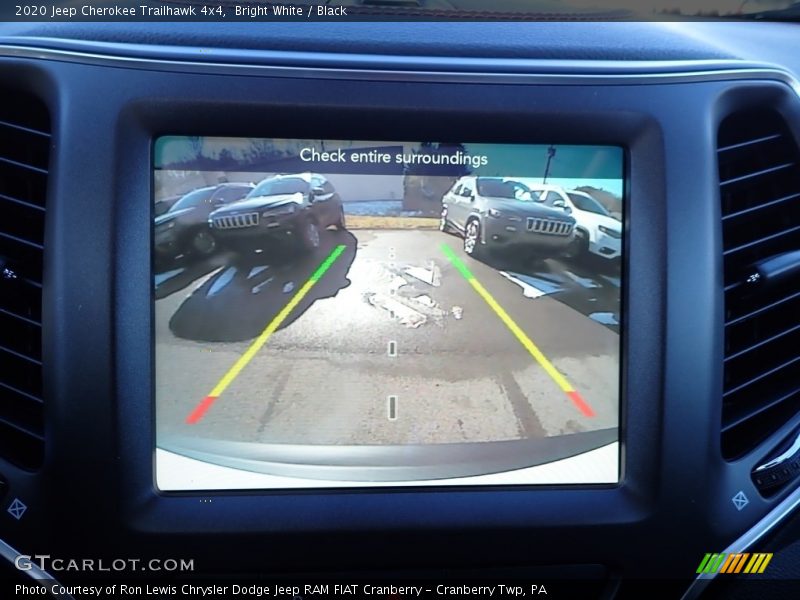 Bright White / Black 2020 Jeep Cherokee Trailhawk 4x4
